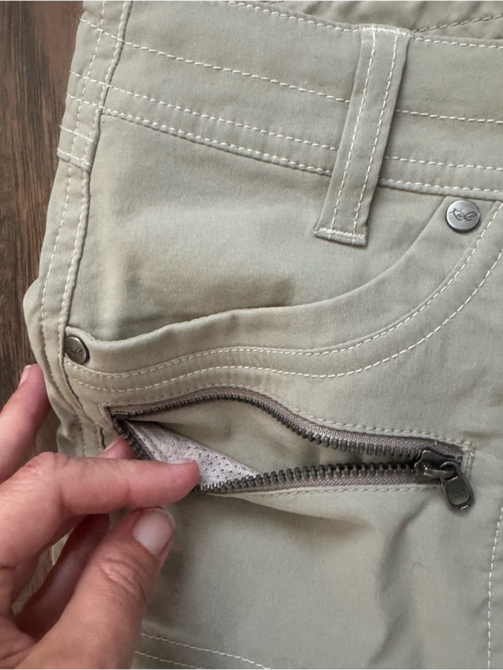 KUHL Size 2 Tan Kliffside Air Rollup Shorts - Picture 6 of 10
